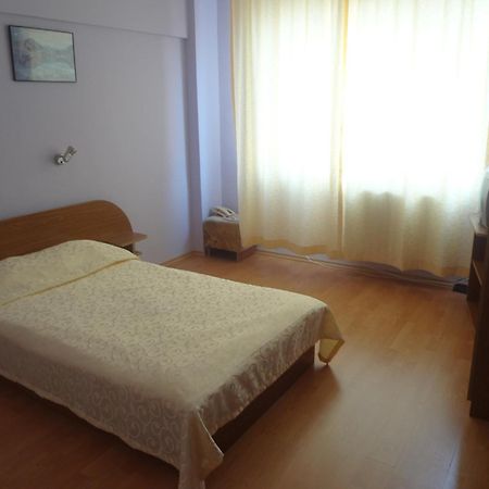 Paradise Hotel Madzharovo Værelse billede