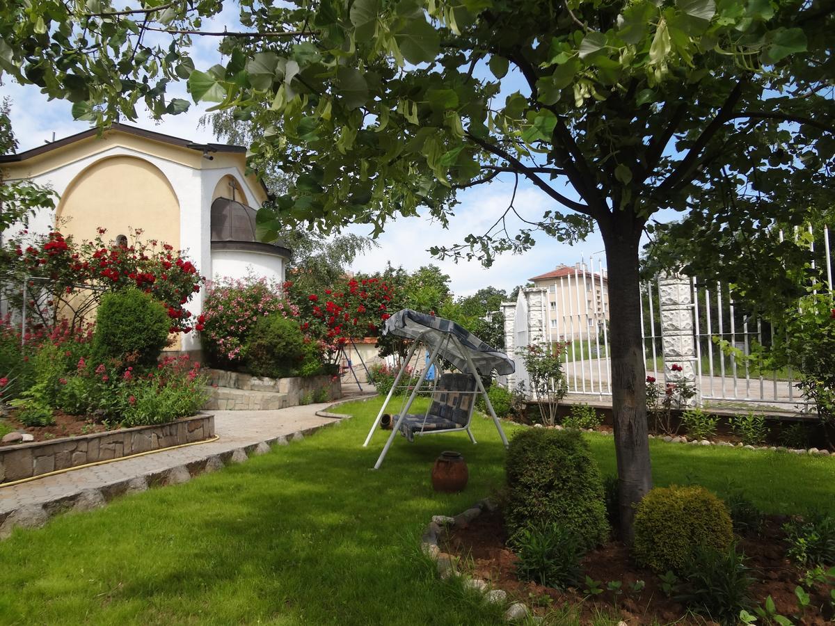 Paradise Hotel Madzharovo Eksteriør billede