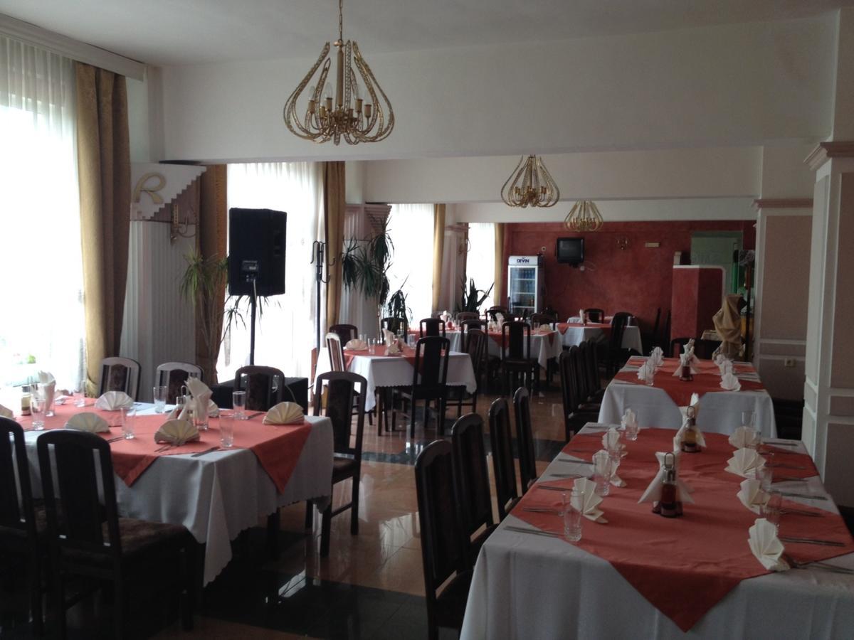 Paradise Hotel Madzharovo Eksteriør billede