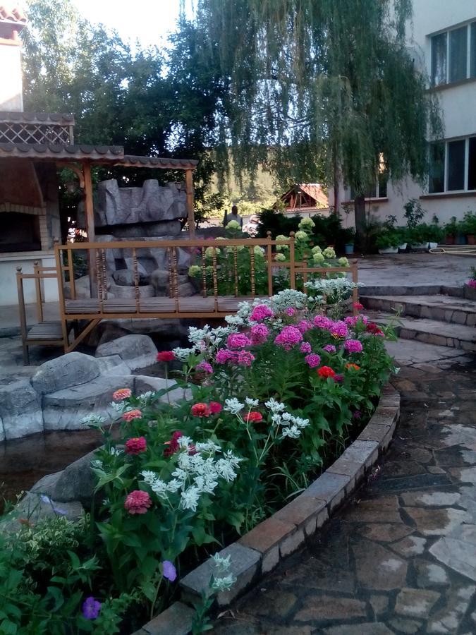 Paradise Hotel Madzharovo Eksteriør billede